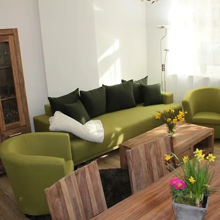Hecht Apartment