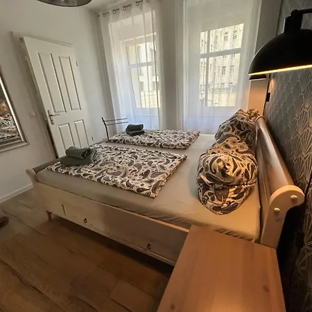 Daire Hecht Leipzig